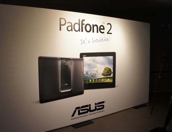 Презентация Asus Padfone2 в Милане