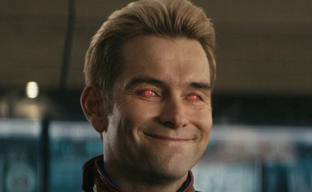 Хоумлендер призвал Кодзиму сделать видеоигровую адаптацию «Пацанов». Энтони Старр заметил жалобу японского разработчика