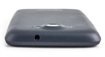 Верхний торец коммуникатора Обзор Highscreen Explosion. Верхний торец коммуникатора