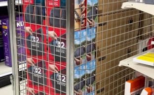 Nintendo Switch 2 уже поставили в магазины и хранят в клетках