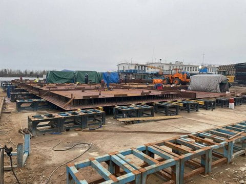 Киль плавучего нефтехранилища