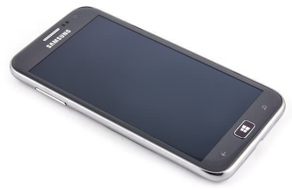 Внешний вид Samsung ATIV S Внешний вид Samsung ATIV S
