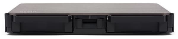 Внешний вид QNAP HS-210 Внешний вид QNAP HS-210