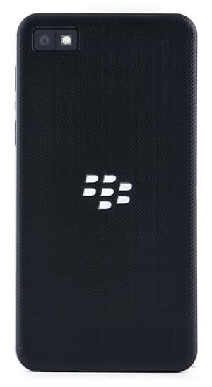 Задняя сторона смартфона BlackBerry Z10 Задняя сторона смартфона BlackBerry Z10