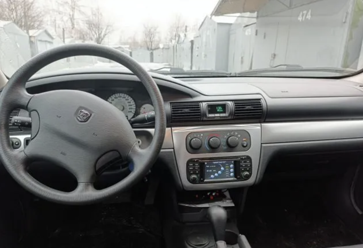 Volga Siber с&nbsp;магнитолой Chrysler