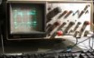 Quake, запущенный на осциллографе 