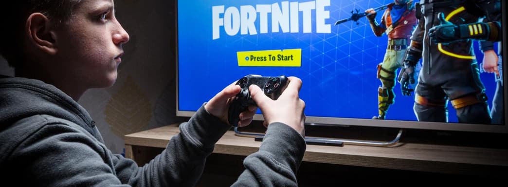 Преступники предлагают детям в Fortnite игровую валюту за хранение и распространение наркотиков