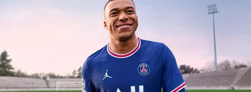 EA объяснила, почему ПК получит упрощенную версию FIFA 22 для старого поколения консолей