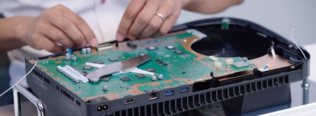 В борьбе с дефицитом полупроводников Sony начала менять дизайн плат PlayStation 5