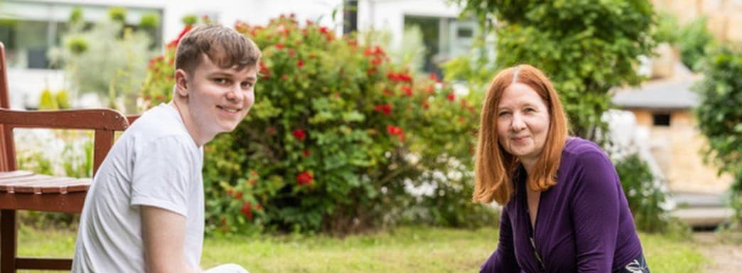 58-летняя британка подписала киберспортивный контракт