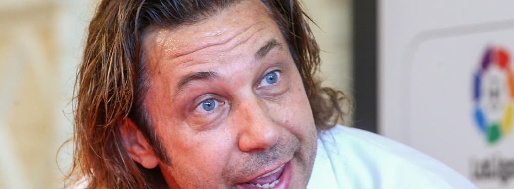 «Это ненастоящий спорт. Там ничего не надо делать: ни бегать, ни прыгать». Александр Мостовой прокомментировал победу Team Spirit