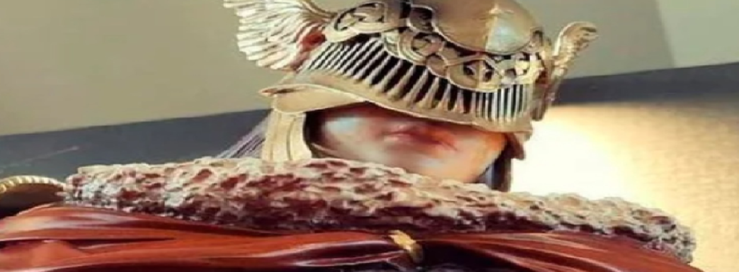 Фанаты просят статую девушки из Elden Ring наступить на них и ударить