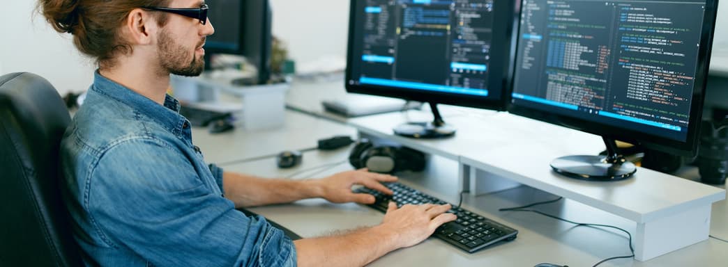 Минцифры обещает меры по стабилизации IT-отрасли в России