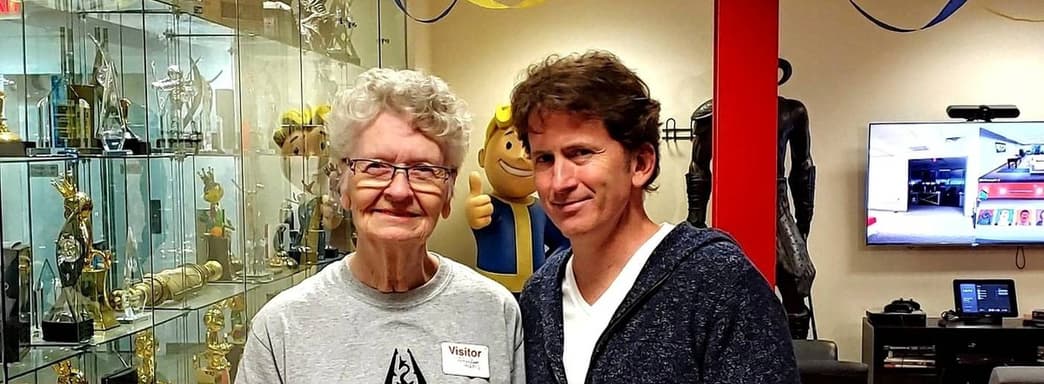 «Бабушка Skyrim» после инсульта получила посылку с подарками от Bethesda