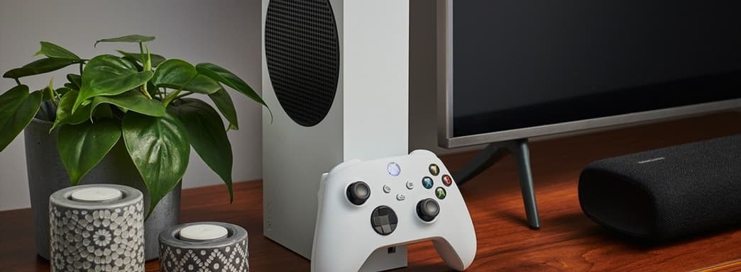 DNS предлагает купить консоль Xbox Series S на 10 тысяч рублей дешевле, чем «М.Видео»