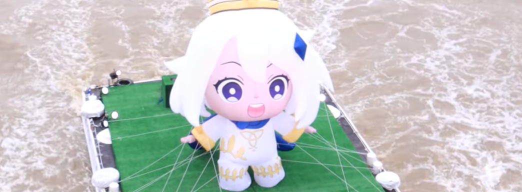 Гигантская надувная Паймон из Genshin Impact отправилась в круиз по Темзе: опубликовано видео с места событий