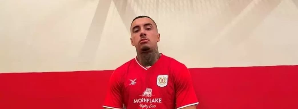 Профессиональный футболист получил травму, играя на Xbox