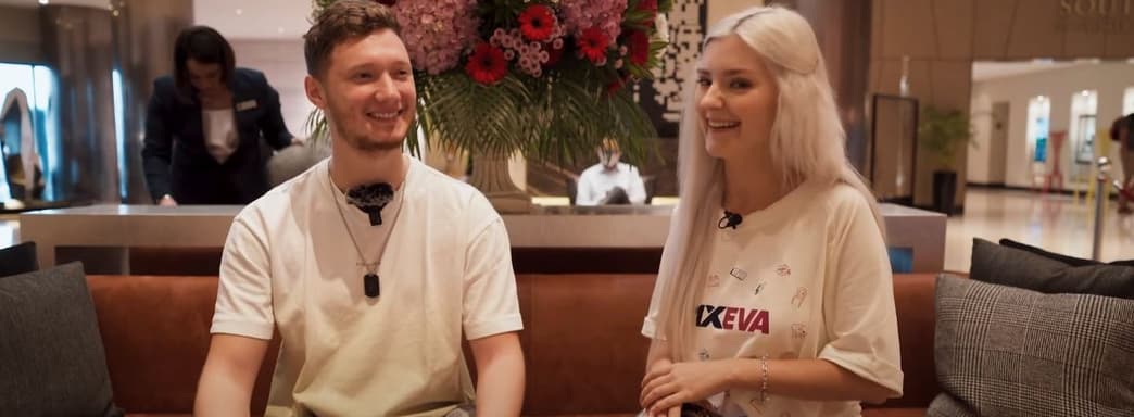 Некоторые кибератлеты в разговоре с порноактрисой Eva Elfie выбирали Dota 2 вместо секса