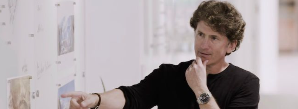 Bethesda подарила сотрудникам древние свитки. Плодовитый Тодд Говард доставил проблем