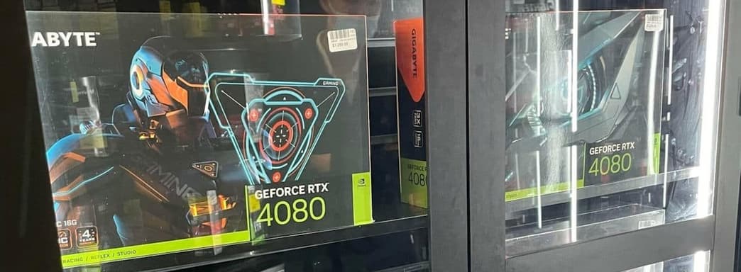 RTX 4080 не пользуется популярностью. Видеокарты пылятся на полках магазинов