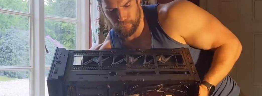 Генри Кавилла якобы выгнали из «Ведьмака» из-за того, что он токсичный геймер и женоненавистник