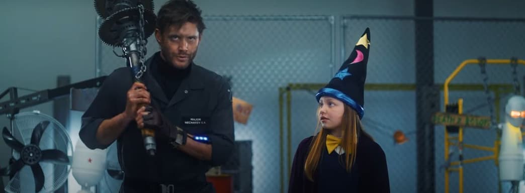 Atomic Heart внезапно получила новый трейлер со звездой «Пацанов» Дженсеном Эклсом