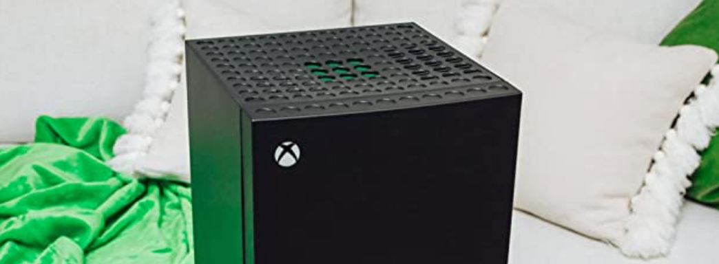 Энтузиаст купил сломанный холодильник Xbox и превратил в полезный постамент