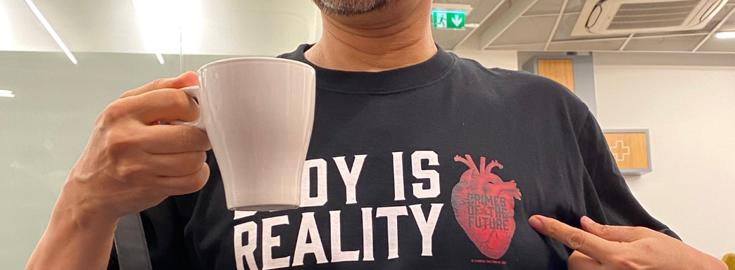 Хидео Кодзима поиграл в Starfield на экране Sony, запустив игру на Xbox Series