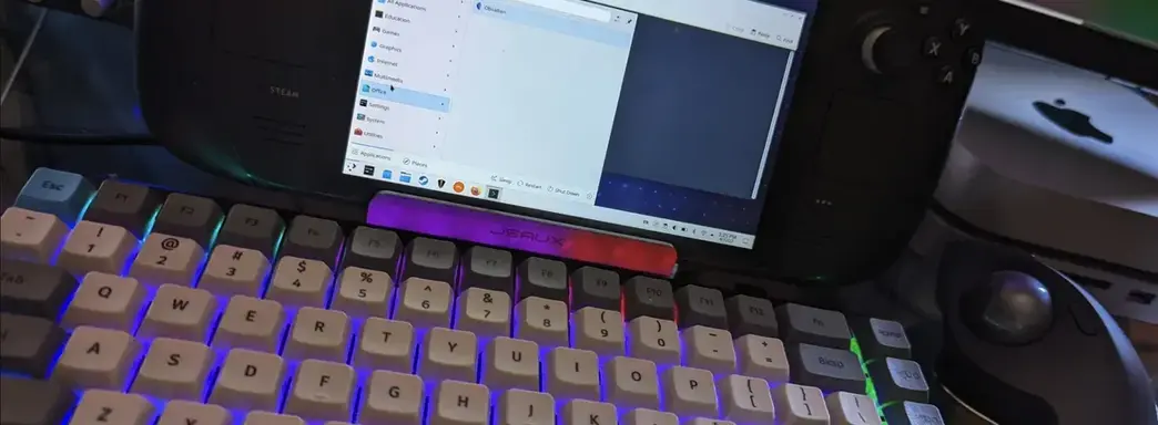 Steam Deck c ЖК-экраном будет работать дольше без подзарядки, пообещала Valve