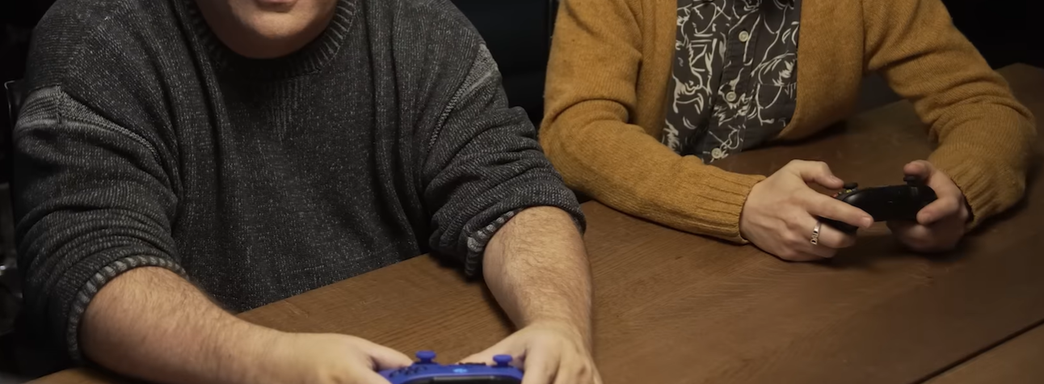 Создатель Baldur's Gate 3 Свен Винке сыграл с экспертами по фэнтези из «Властелина колец». Элайджа Вуд и Шон Эстин встретились с творцом