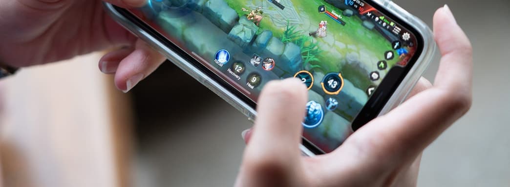 В 2023 году на мобильные устройства пришлось почти 50% денег, потраченных на игры