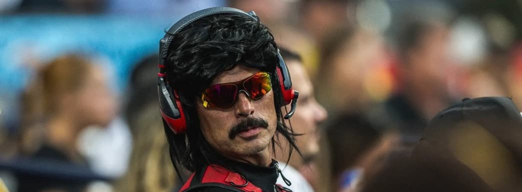 YouTube отключил монетизацию на канале стримера Dr Disrespect. На днях он признался в общении с несовершеннолетней