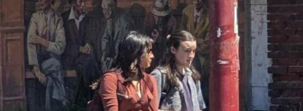 Появились фото со съёмок 2 сезона The Last of Us от HBO. Элли, Дина и местные достопримечательности