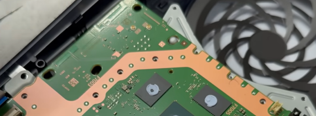 PlayStation 5 Pro разобрали и показали, как изменилась консоль Sony внутри