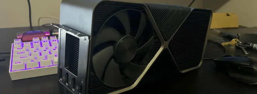 Пользователь Reddit нашел прототип RTX 4090 Ti в мусорном баке и поделился фотографиями