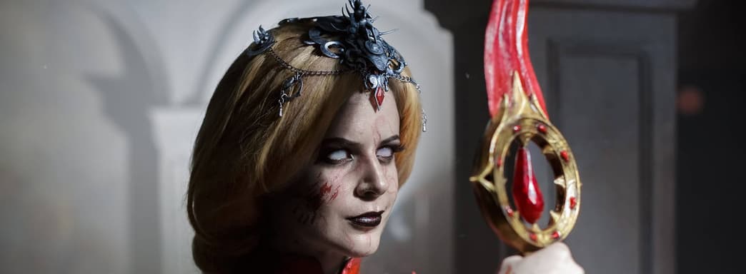 Косплеерша Aneli превратилась в кровожадную Орин Красную из Baldur’s Gate 3
