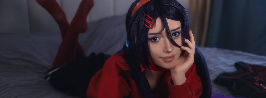 Девушка-тамагочи: косплеерша предстала в образе Миты из хоррора MiSide