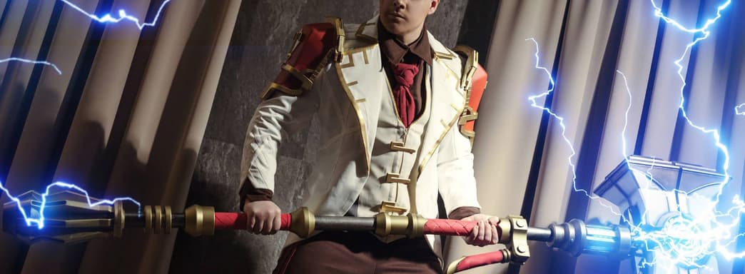 Косплеер предстал в образе изобретателя Джейса Талиса из мультсериала «Аркейн»