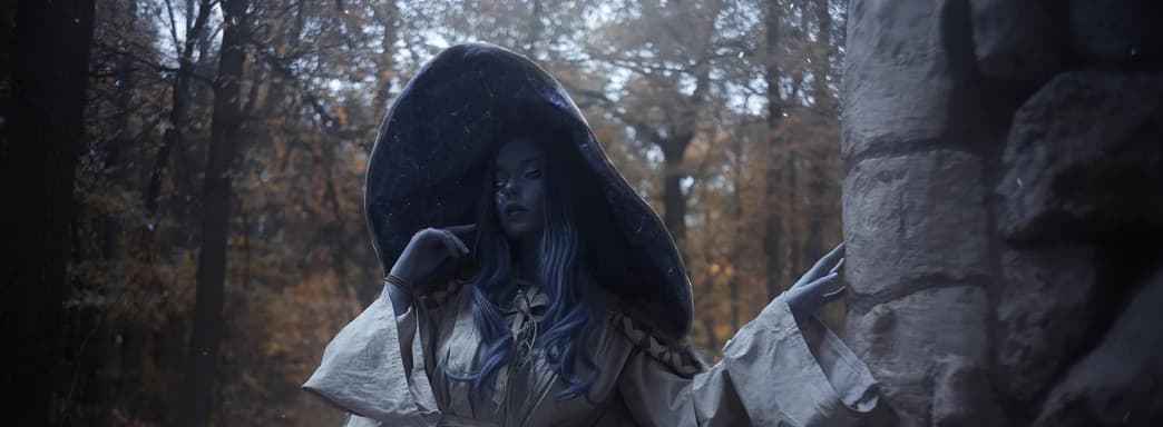 Лунная принцесса: модель предстала в образе Ренни Колдуньи из игры Elden Ring