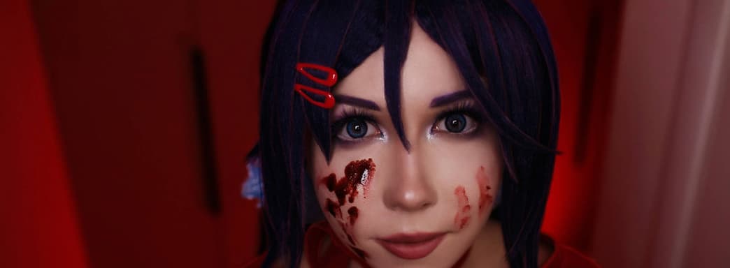 Встреча с Безумной Митой: косплееры превратились в персонажей из хоррора MiSide