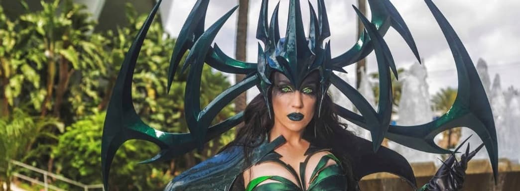 Асгардская богиня смерти: модель показала косплей Хелы из шутера Marvel Rivals