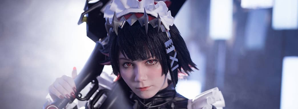 Защитница Нью-Эриду: модель показала косплей горничной-акулы Эллен Джо из Zenless Zone Zero