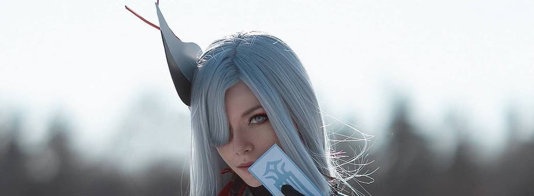 Ученица Адептов: фанатка показала косплей Шэнь Хэ из Genshin Impact