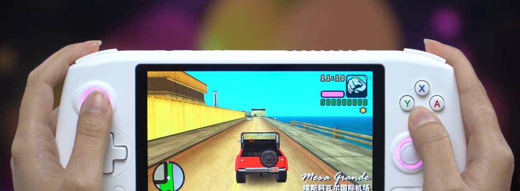 Anbernic сыграла в различные проекты на портативной и флагманской ретро-консоли RG557