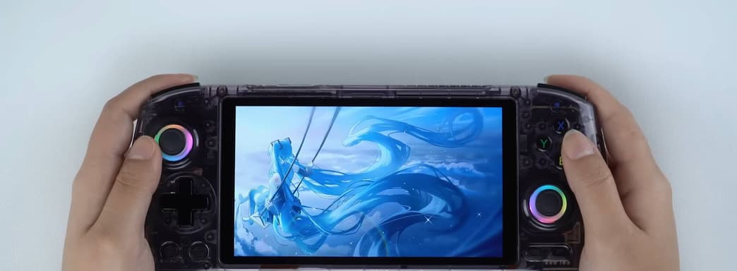 Anbernic опубликовала видео с распаковкой портативной и флагманской ретро-консоли RG557