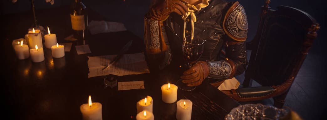 Тост за сладкую месть: модель показала косплей Сианны из дополнения «Кровь и Вино» для The Witcher 3: Wild Hunt