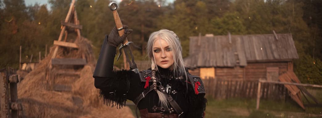 «Здесь нет богов, только монстры»: косплеерша превратилась в Цири из игры «Ведьмак 4»