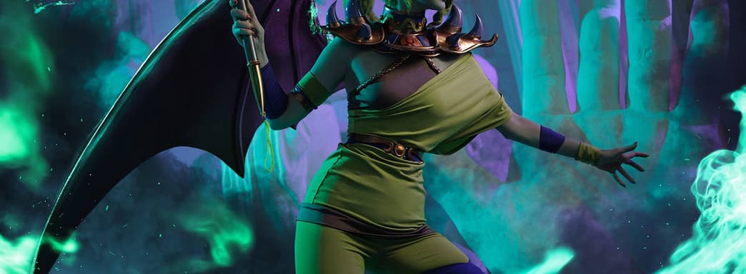 Мстительная сестра-фурия: фанатка показала косплей Тисифоны из рогалика Hades