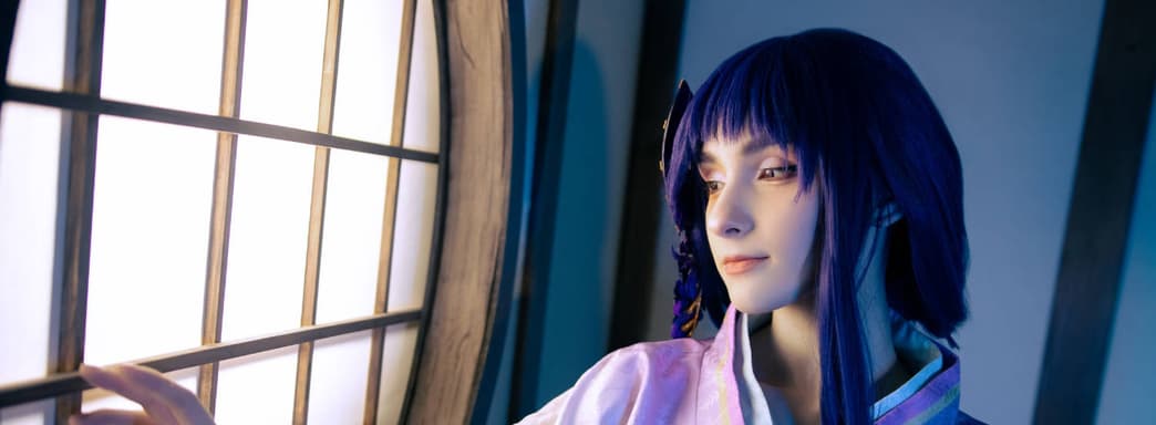 Первоначальный Электро Архонт: косплеерша превратилась в Райдэн Макото из игры Genshin Impact