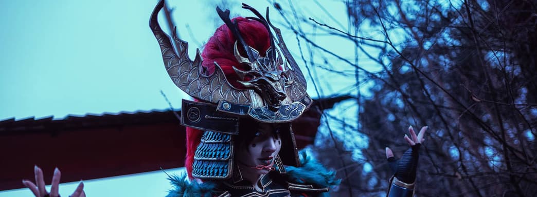 Убийца демонов: косплеерша предстала в образе Харимы из игры RAID: Shadow Legends